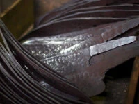 Damastmesser Gyuto 240 Kuroshiage Nami, 12 Lagen 7 Damastmesser Gyuto 240 Kuroshiage Nami, 12 Lagen – Bild 5