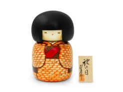 Kokeshi: Dekofigur Aki No Hi (M) Autumn Day -Küchenutensilien Laden kokeshi dekofigur aki no hi m autumn day 1